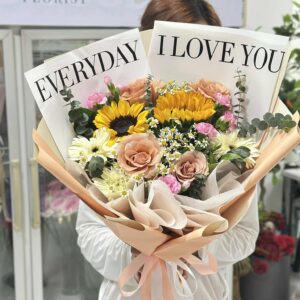 ช่อทานตะวันโทนอุ่นละไม