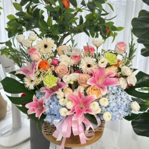 กระเช้าดอกไม้พาสเทลสไตล์หรู