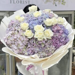 ช่อไฮเดรนเยียพาสเทลโทนความรัก