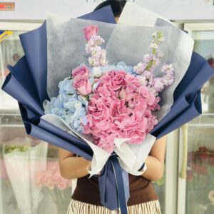 ช่อไฮเดรนเยียชมพูฟ้าหวานหรู