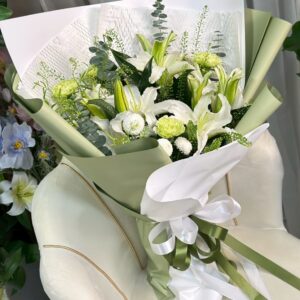 ช่อลิลลี่ขาวเขียวโทนพรีเมียม